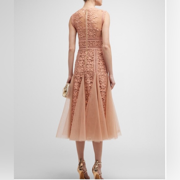 Bronx and Banco
Saba Embroidered Tulle Midi Dress NWT - Picture 10 of 11